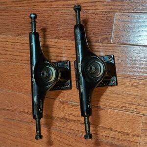 Tensor Mag Light Skateboard Trucks Black 5.5 8.25" Axel Set of 2